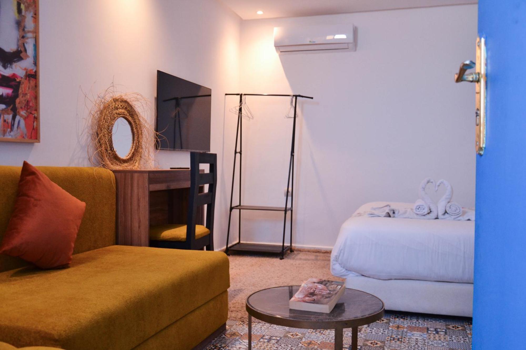 Tamraght Playa Del Sol Surf House 호스텔 외부 사진