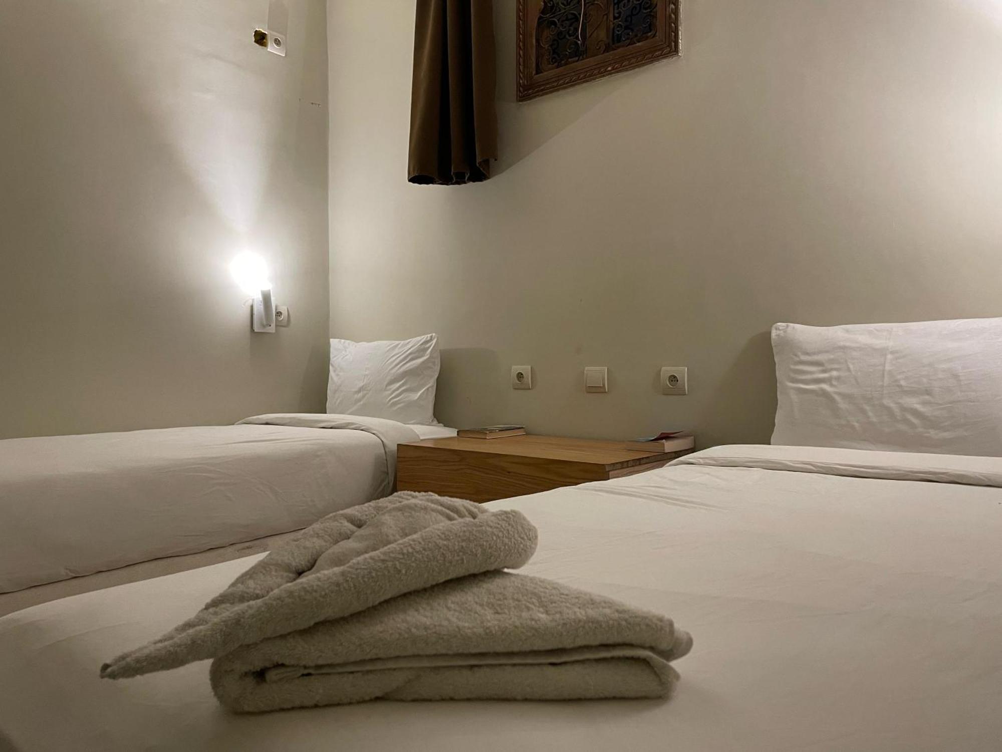 Tamraght Playa Del Sol Surf House 호스텔 외부 사진