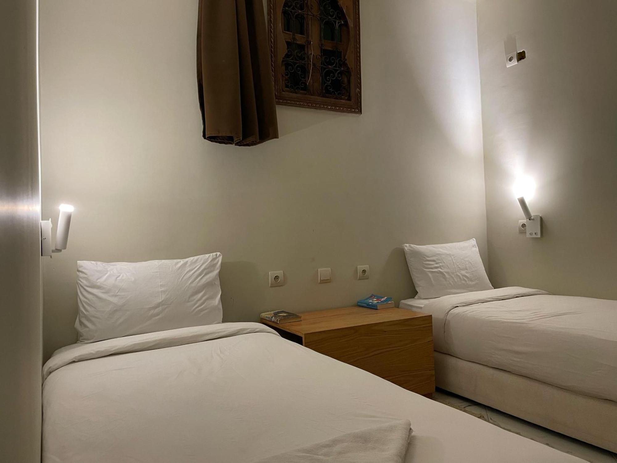 Tamraght Playa Del Sol Surf House 호스텔 외부 사진